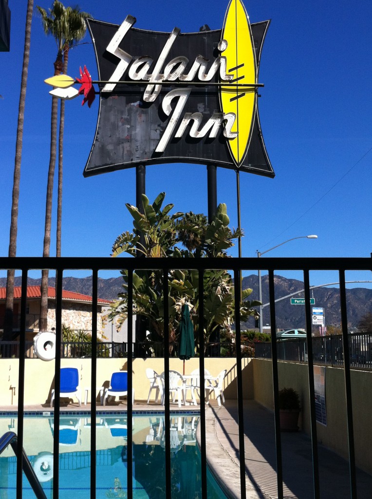 Poolside at the Safari Motor Inn